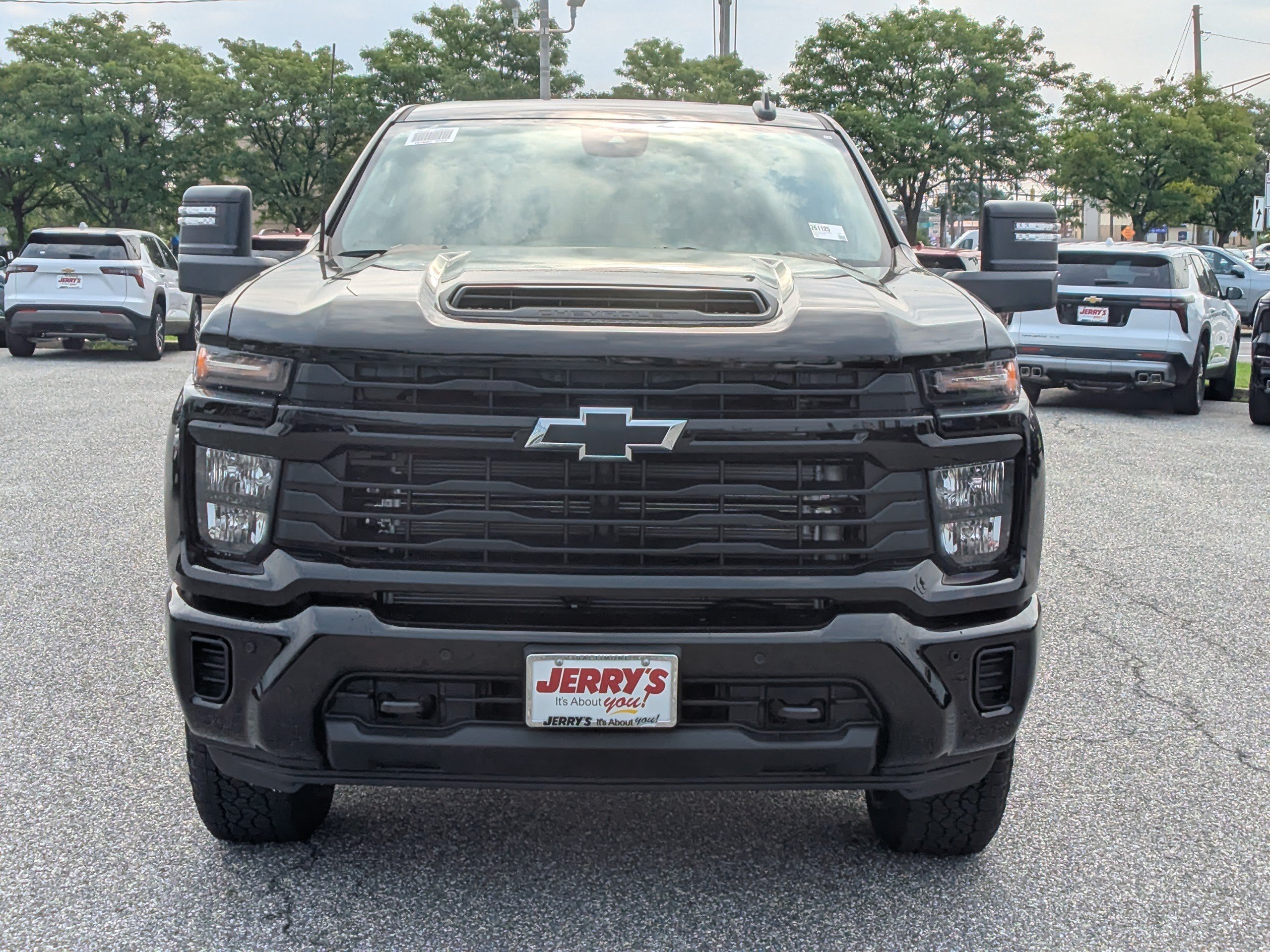 New 2026 Chevrolet Silverado 2500 Custom w/ Custom Value Package AWD/4WD image 2