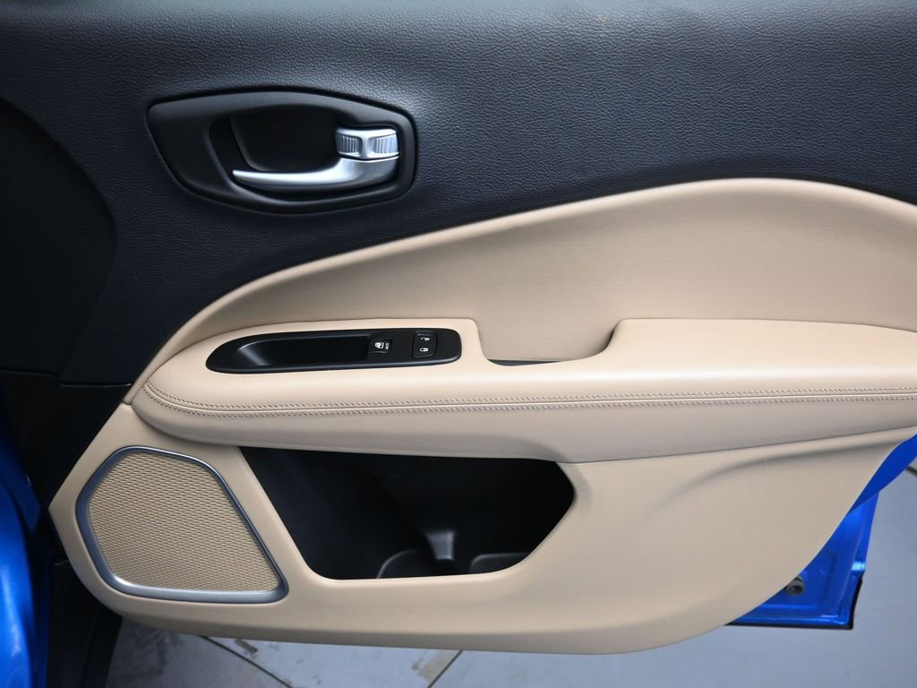 Used 2018 Jeep Compass Sport image 26
