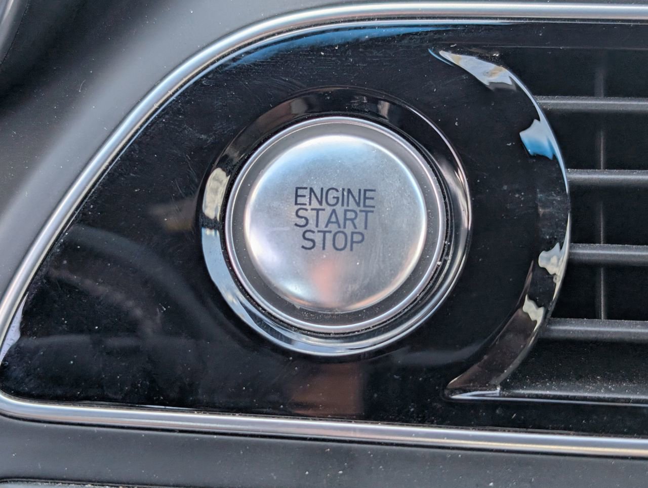 Used 2023 Genesis G70 2.0T w/ Sport Prestige Package image 18