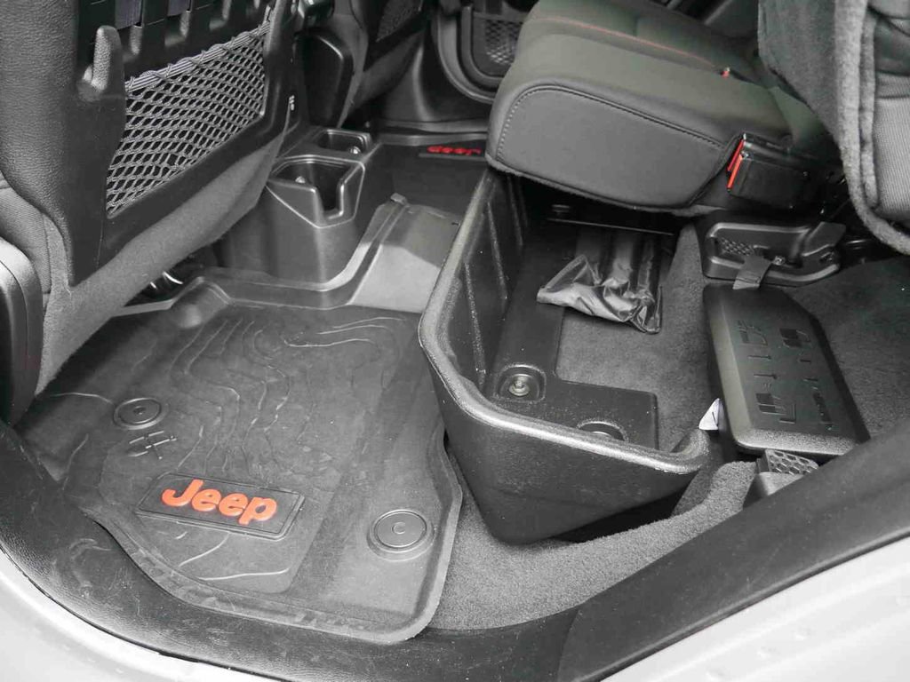 Certified 2022 Jeep Gladiator Rubicon w/ Trailer Tow Package image 17