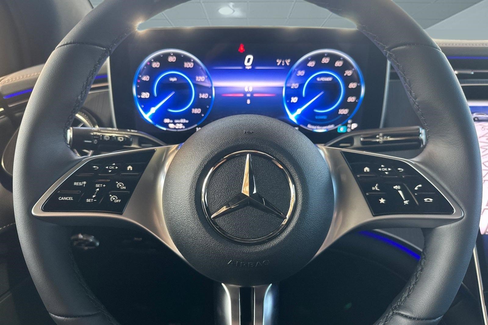 New 2026 Mercedes-Benz EQE 320 4MATIC SUV image 15