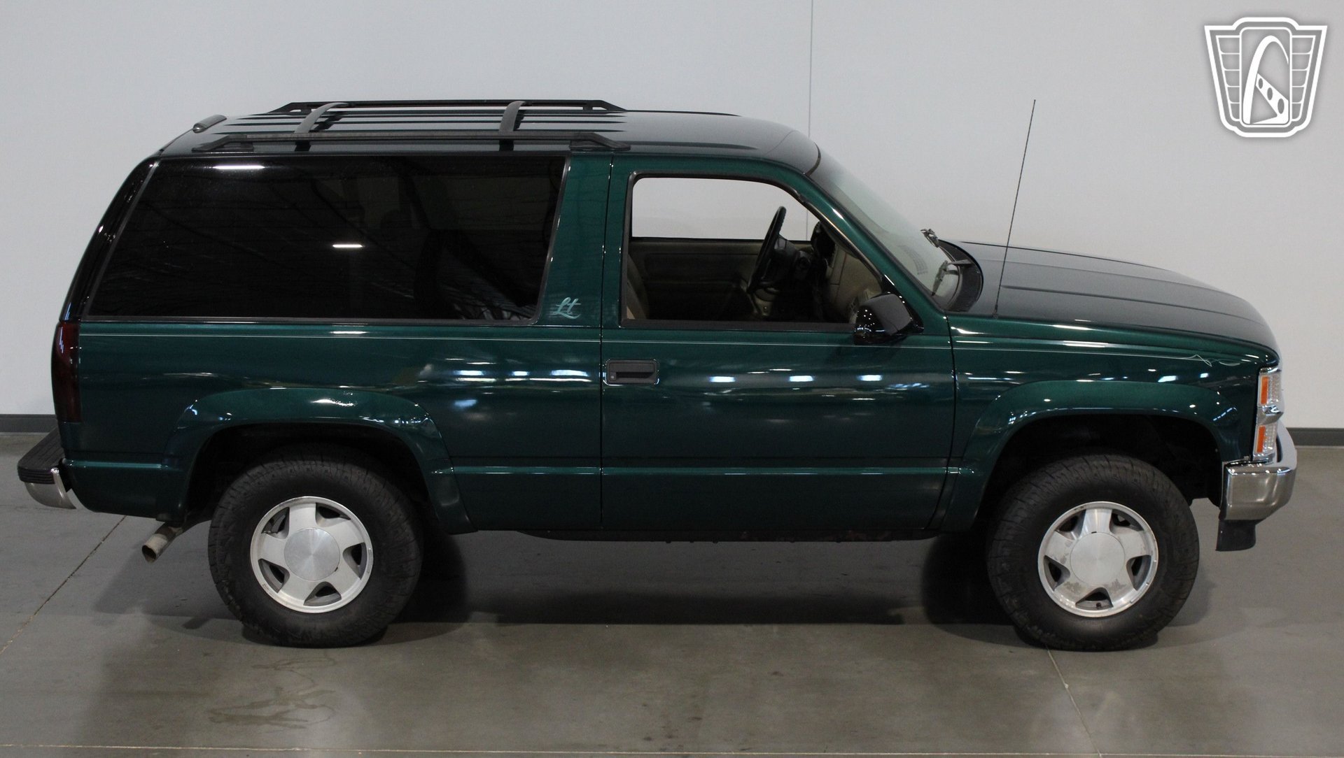 Used 1996 Chevrolet Tahoe 4WD 2-Door image 18
