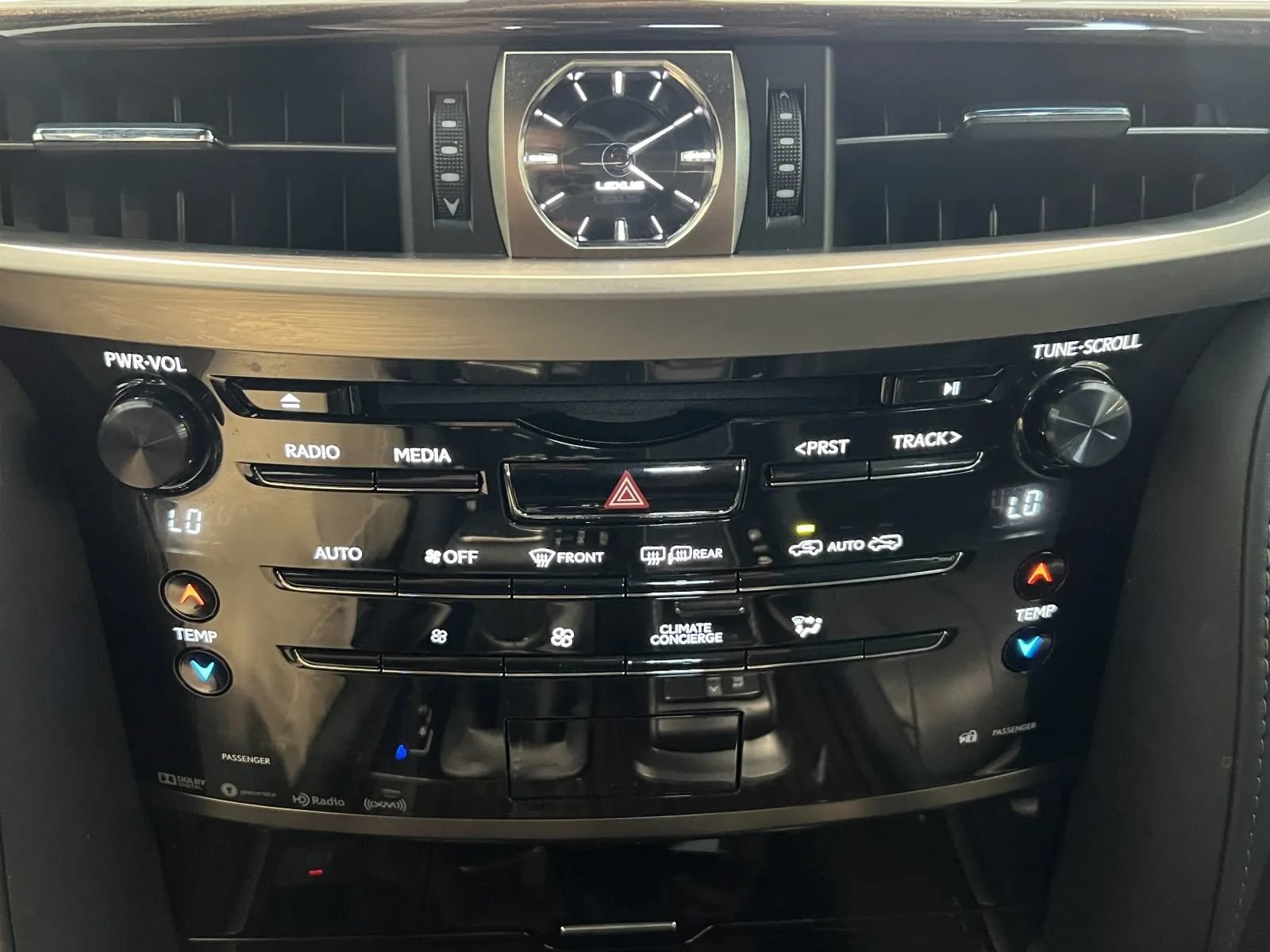 Used 2021 Lexus LX 570 4WD w/ Sport Package image 58