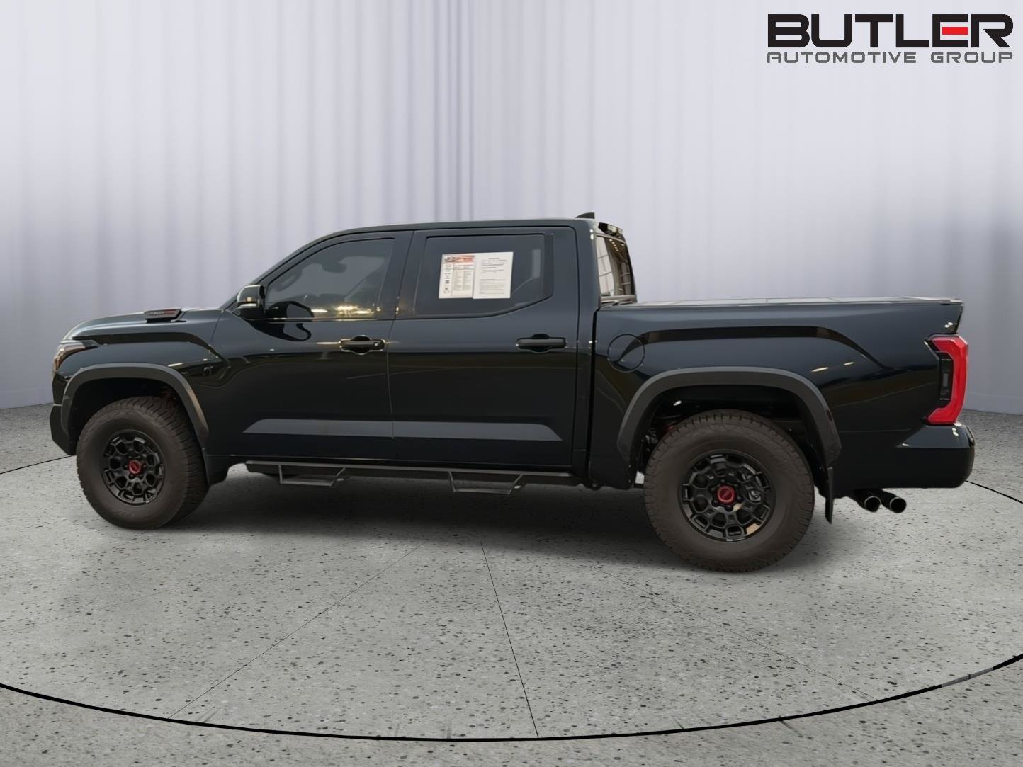 Used 2022 Toyota Tundra TRD Pro AWD/4WD image 4