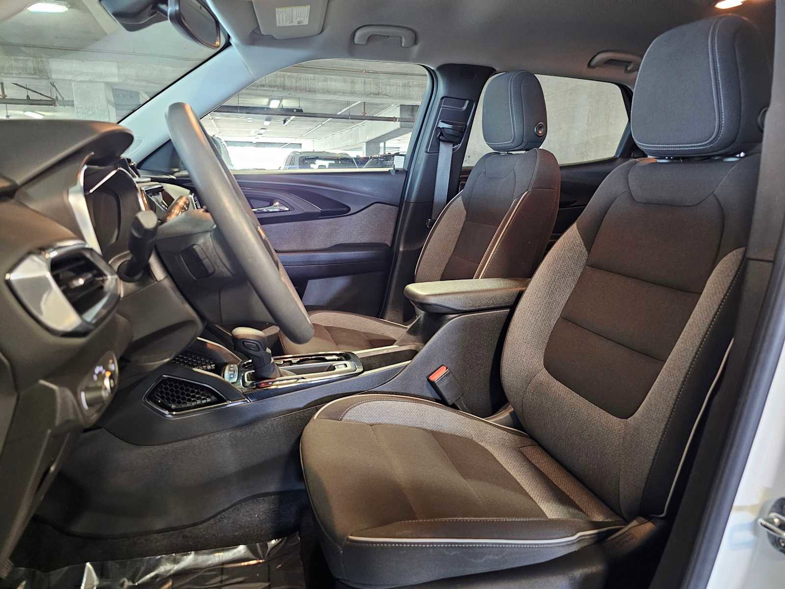 Used 2022 Chevrolet TrailBlazer LT w/ Convenience Package image 27
