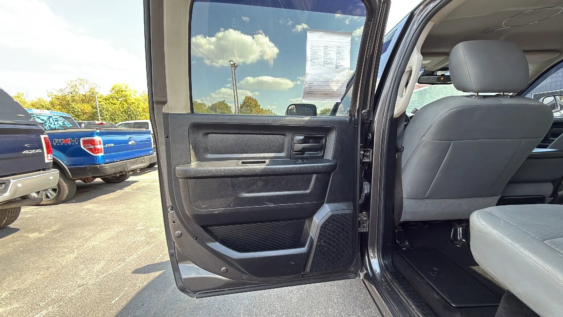 Used 2014 RAM 2500 Tradesman w/ Popular Equipment Group image 12