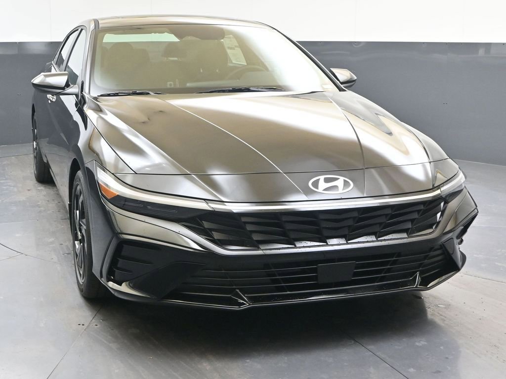 New 2026 Hyundai Elantra SEL Sport image 8