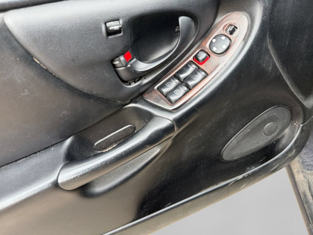 Used 1999 Chevrolet Malibu LS FWD image 19