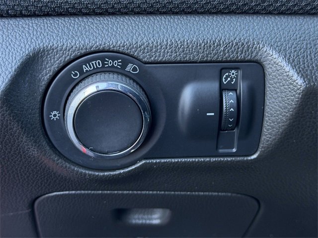 Used 2014 Chevrolet Cruze LT image 13