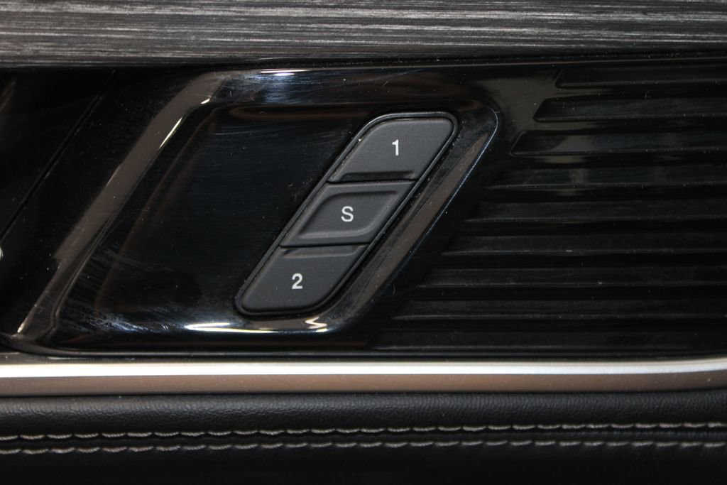 Used 2022 Jeep Wagoneer Series II image 43