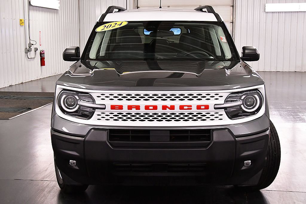 Used 2025 Ford Bronco Sport Heritage w/ Convenience Package image 2