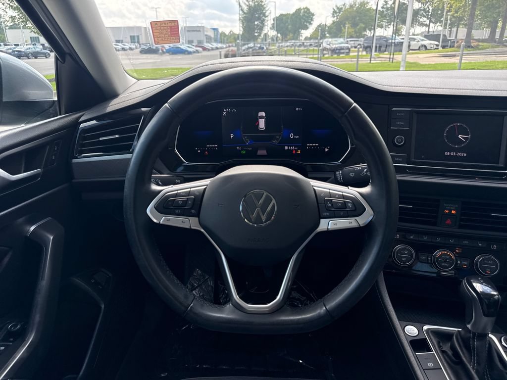 Used 2022 Volkswagen Jetta SE FWD image 19