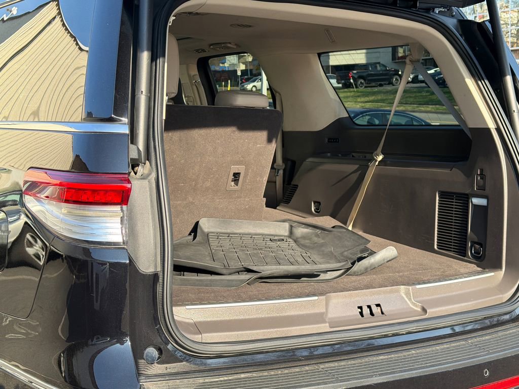 Used 2022 Lincoln Navigator L Reserve image 9