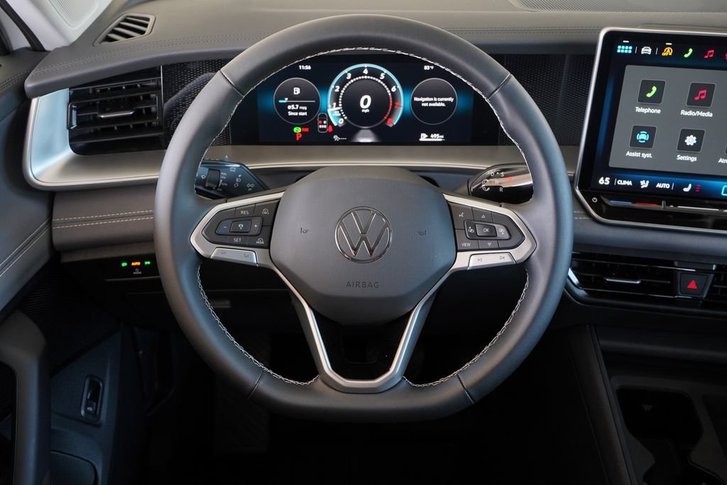 New 2026 Volkswagen Tiguan SE FWD image 17