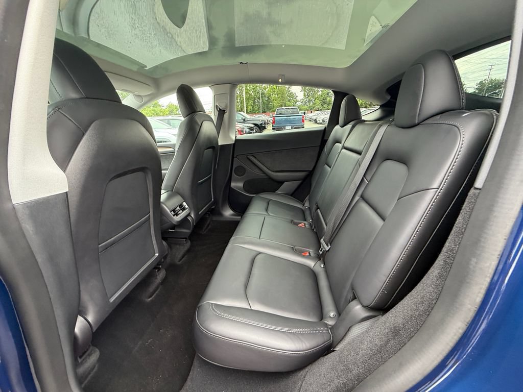 Used 2023 Tesla Model Y Long Range AWD/4WD image 22