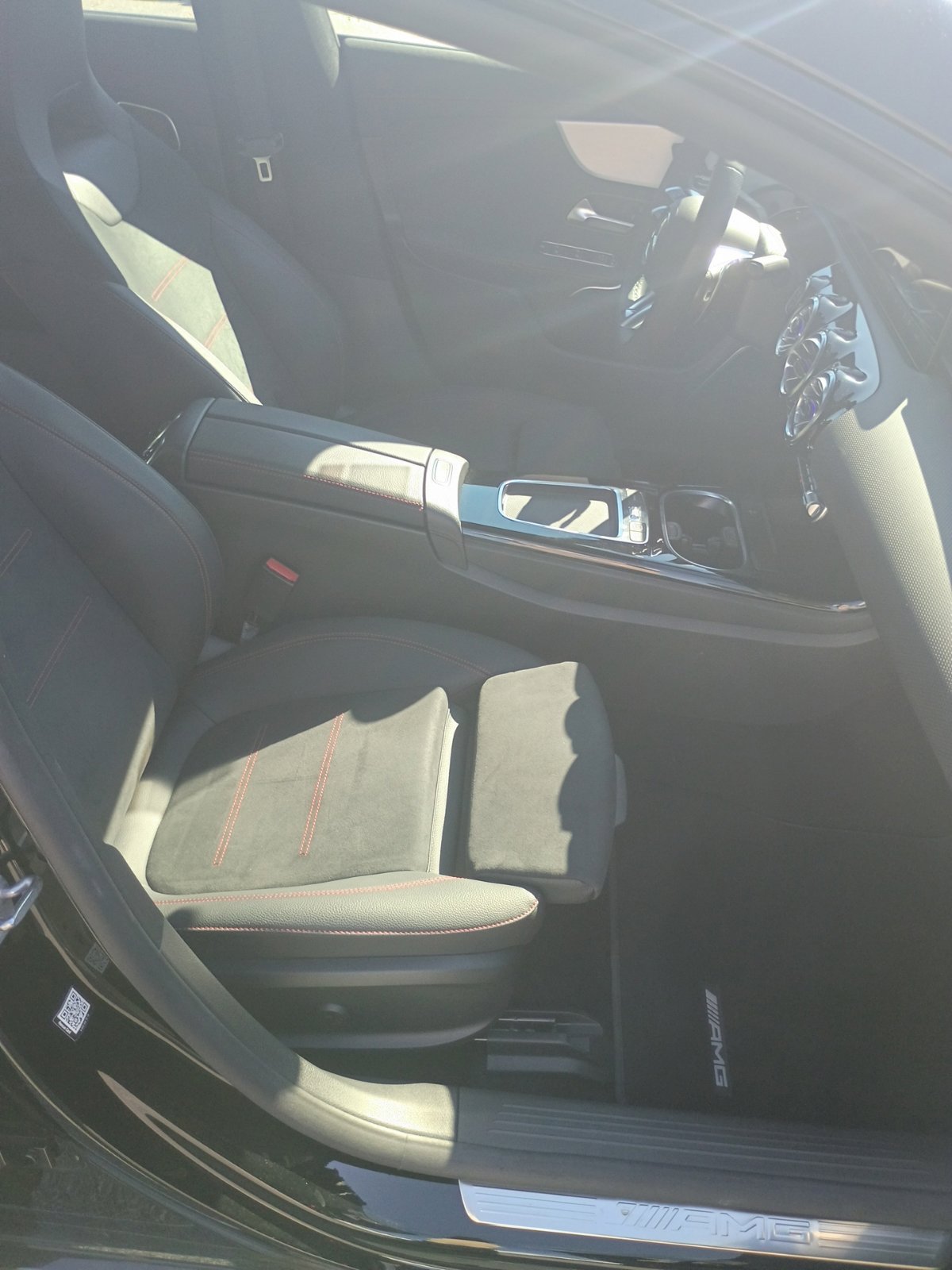 Used 2025 Mercedes-Benz CLA 35 AMG 4MATIC image 8