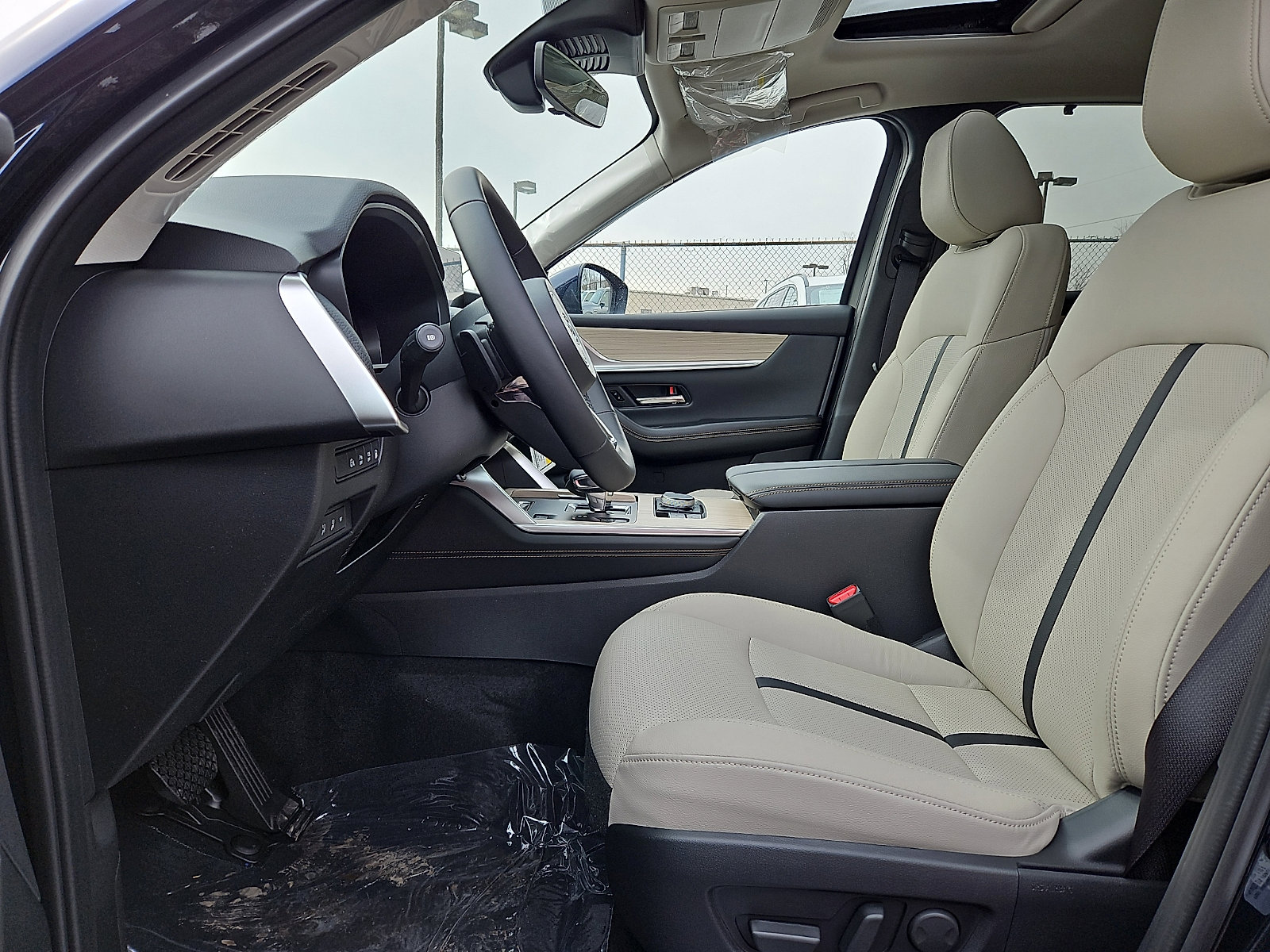 New 2026 MAZDA CX-90 Plug-In Hybrid w/ Preferred image 11