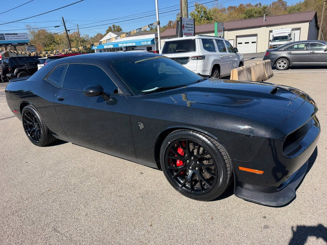 Used 2015 Dodge Challenger SRT Hellcat RWD image 9