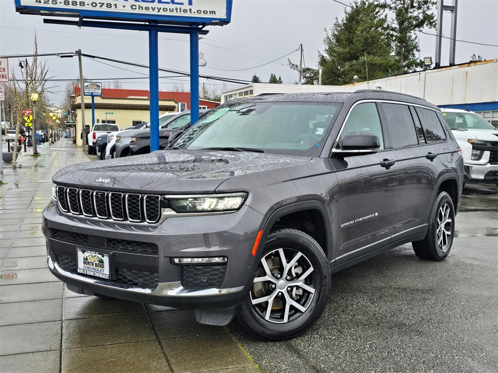 Used 2024 Jeep Grand Cherokee L Limited w/ Luxury Tech Group II image 2