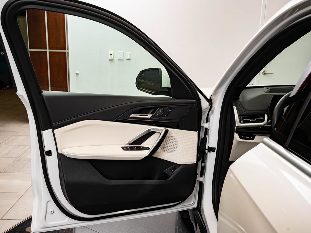 New 2026 BMW X1 xDrive28i w/ Technology Package AWD/4WD image 26