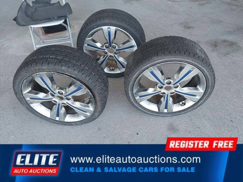 Used 2017 Hyundai Veloster Value Edition FWD image 26