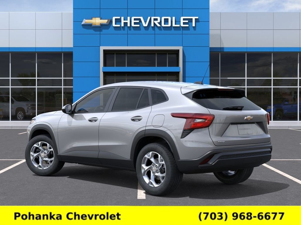 New 2026 Chevrolet Trax LS w/ LS Convenience Package FWD image 3