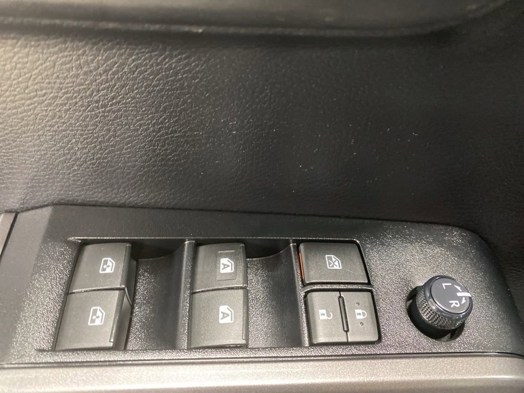 Used 2019 Toyota Tacoma TRD Off-Road AWD/4WD image 26