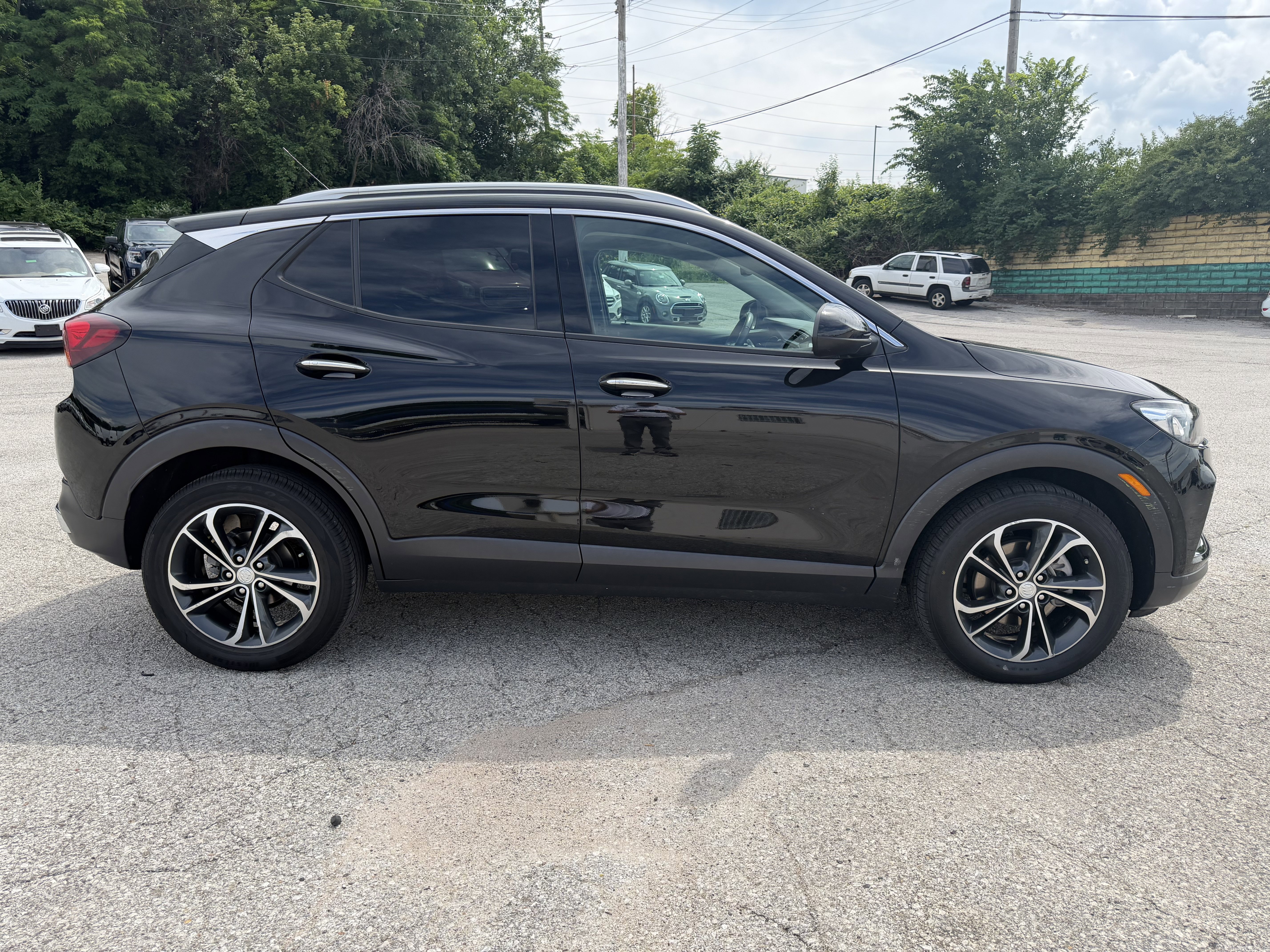 Used 2020 Buick Encore GX Essence FWD image 8