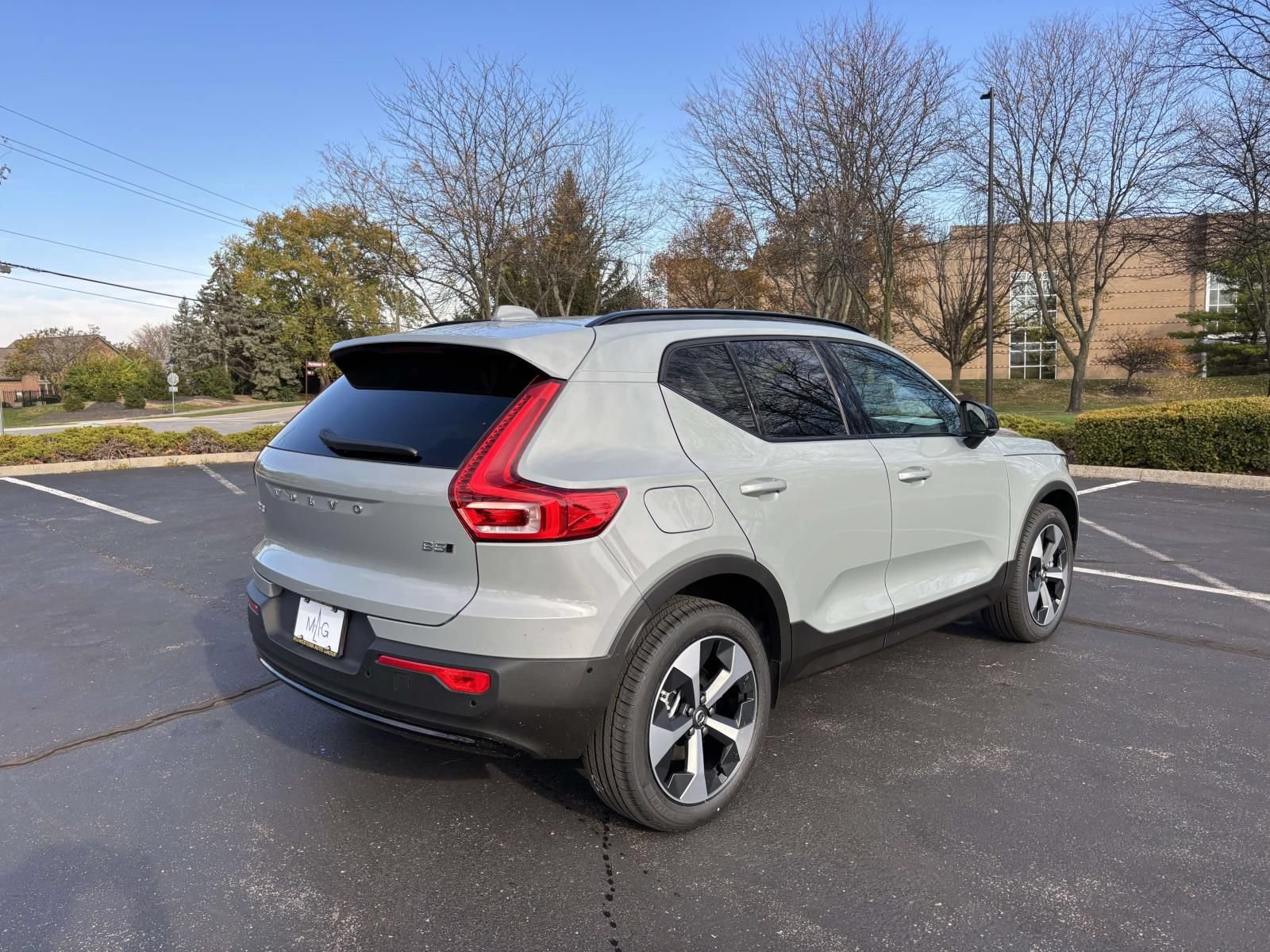 New 2026 Volvo XC40 B5 Plus w/ Protection Package Premier AWD/4WD image 7