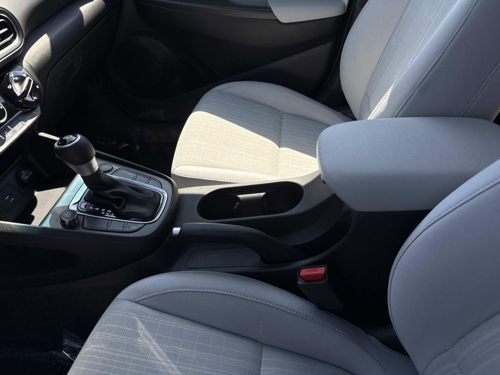 Certified 2023 Hyundai Kona SEL AWD/4WD image 16