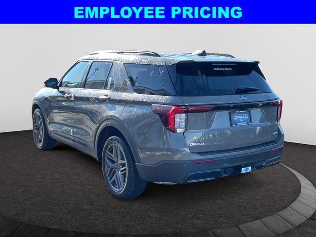 New 2026 Ford Explorer ST-Line w/ ST-Line Street Pack AWD/4WD image 3