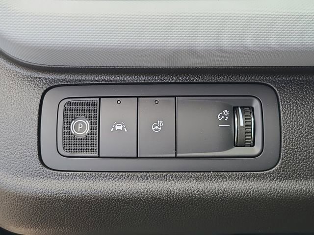 New 2027 Chevrolet Bolt LT w/ Comfort Package image 21