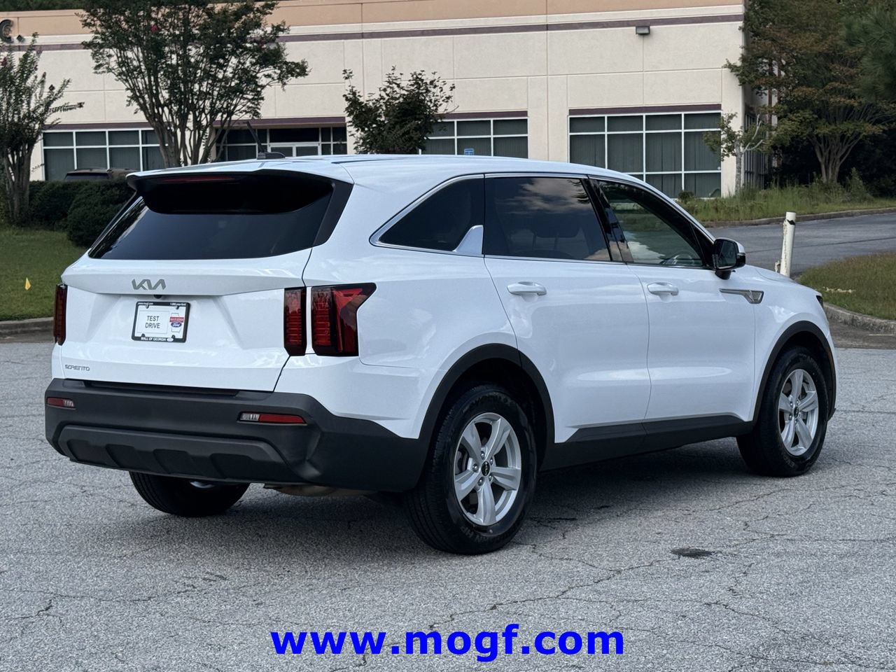 Used 2023 Kia Sorento LX FWD video 2