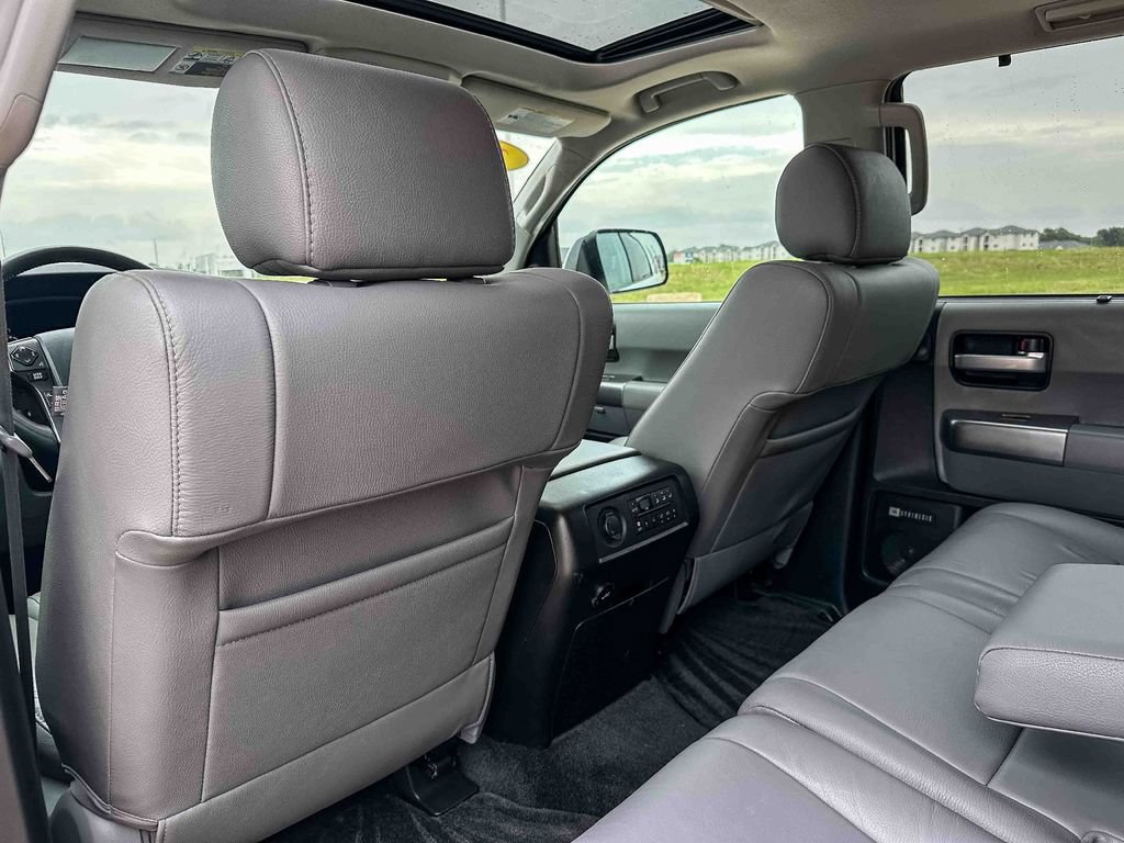 Used 2018 Toyota Sequoia Limited w/ Safety & Convenience Package RWD image 17