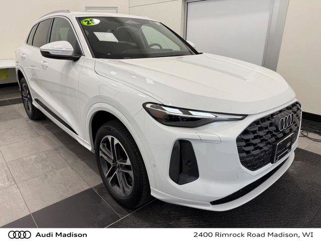 Certified 2025 Audi Q5 Premium w/ Convenience Package