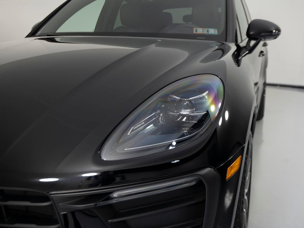 Certified 2026 Porsche Macan AWD/4WD image 39