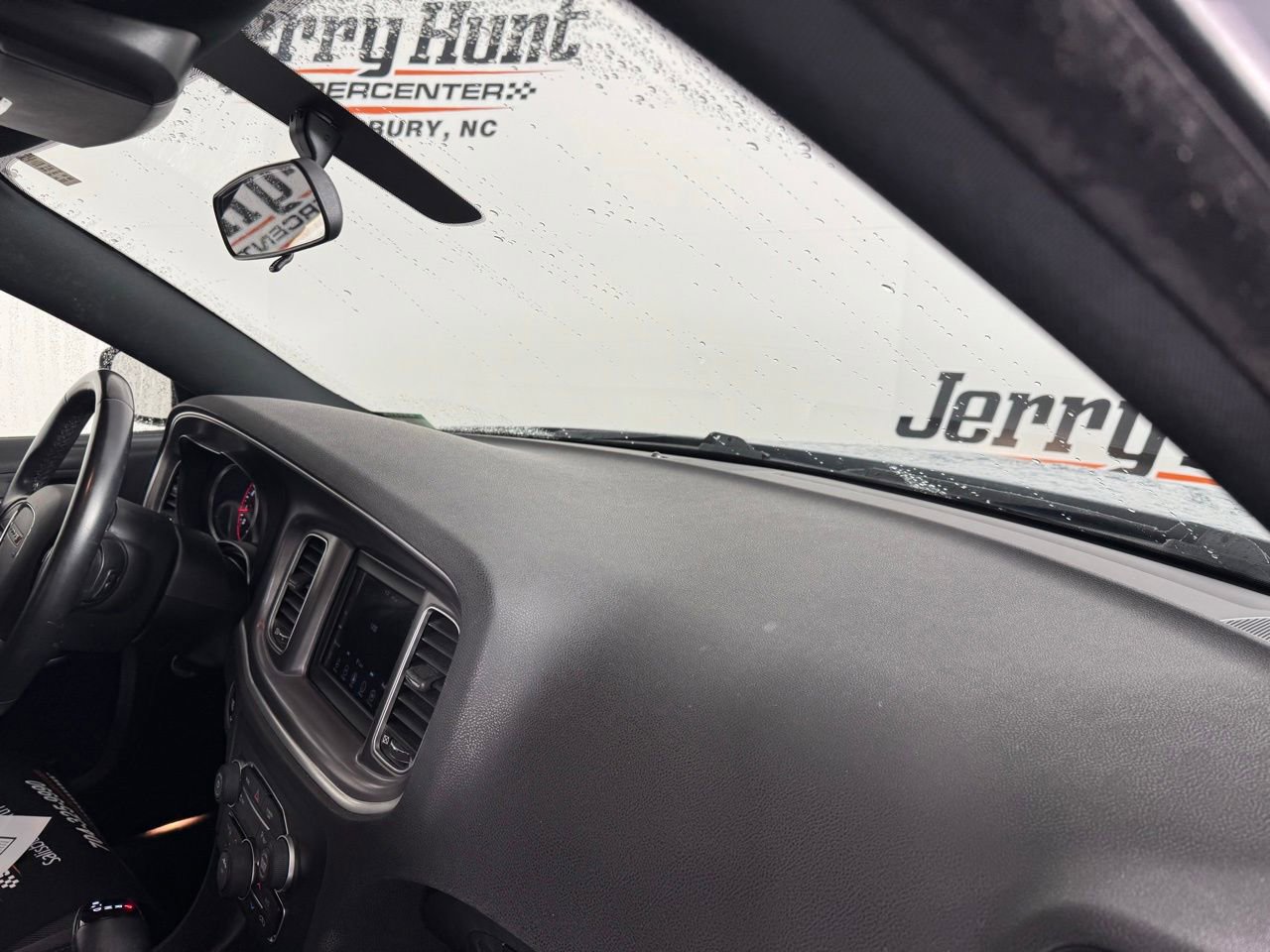 Used 2022 Dodge Charger SXT image 27