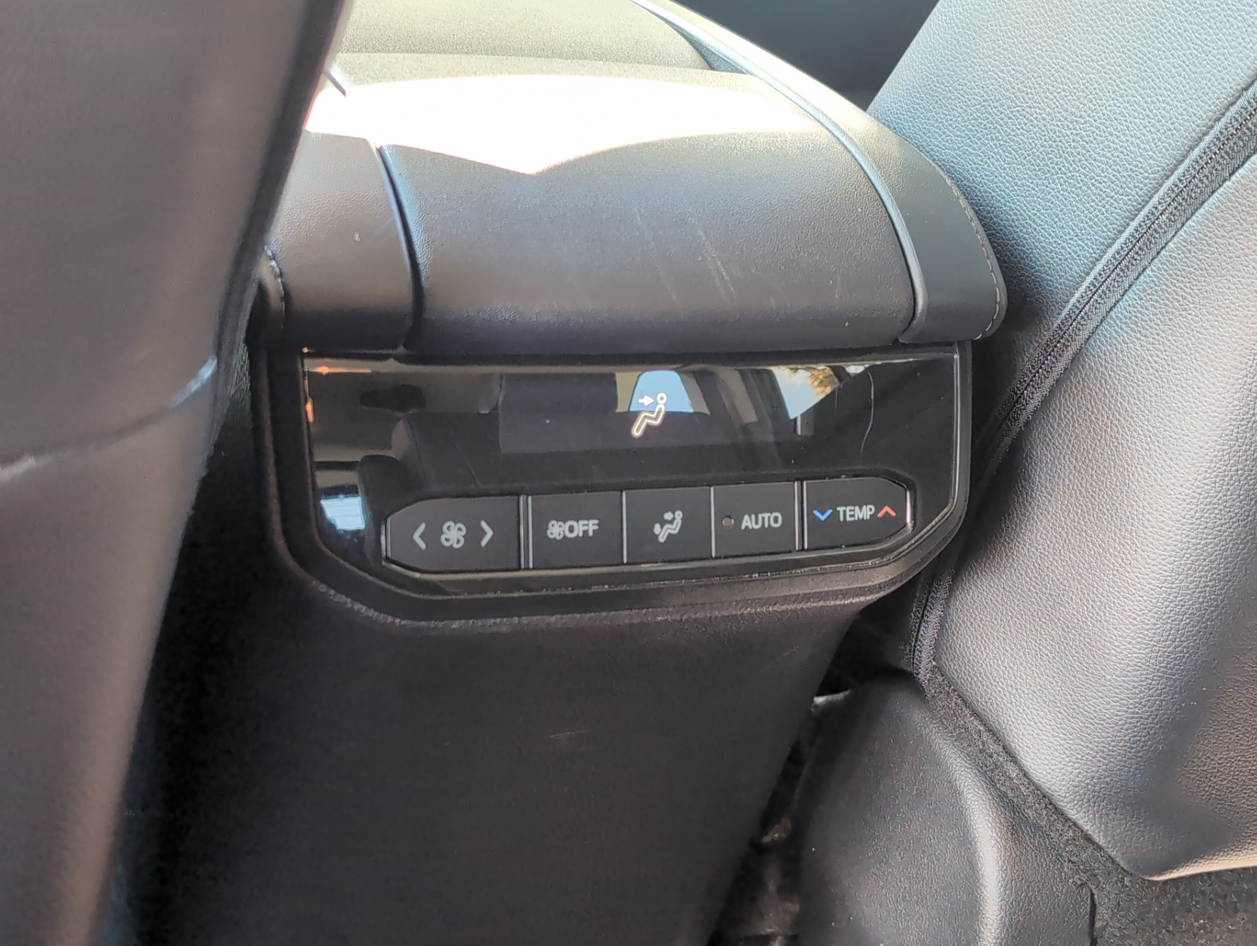 Certified 2026 Toyota Highlander XLE AWD/4WD image 40