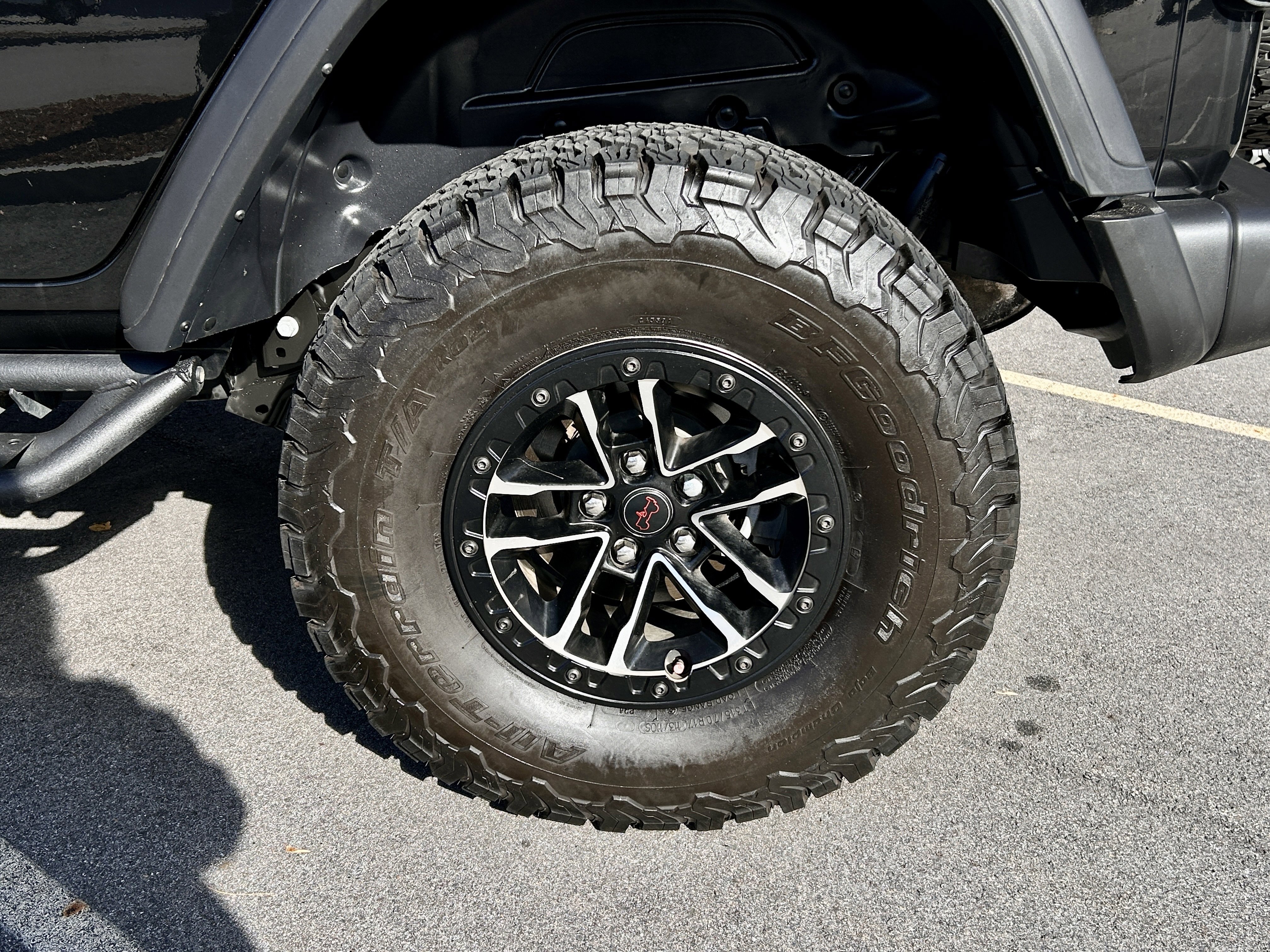 Certified 2024 Jeep Wrangler Unlimited Rubicon w/ XTREMEE 35" Tire Package AWD/4WD image 5