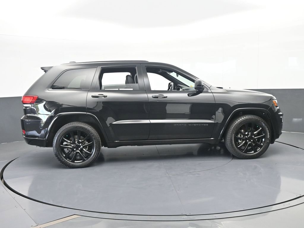 Used 2021 Jeep Grand Cherokee Laredo X RWD image 7