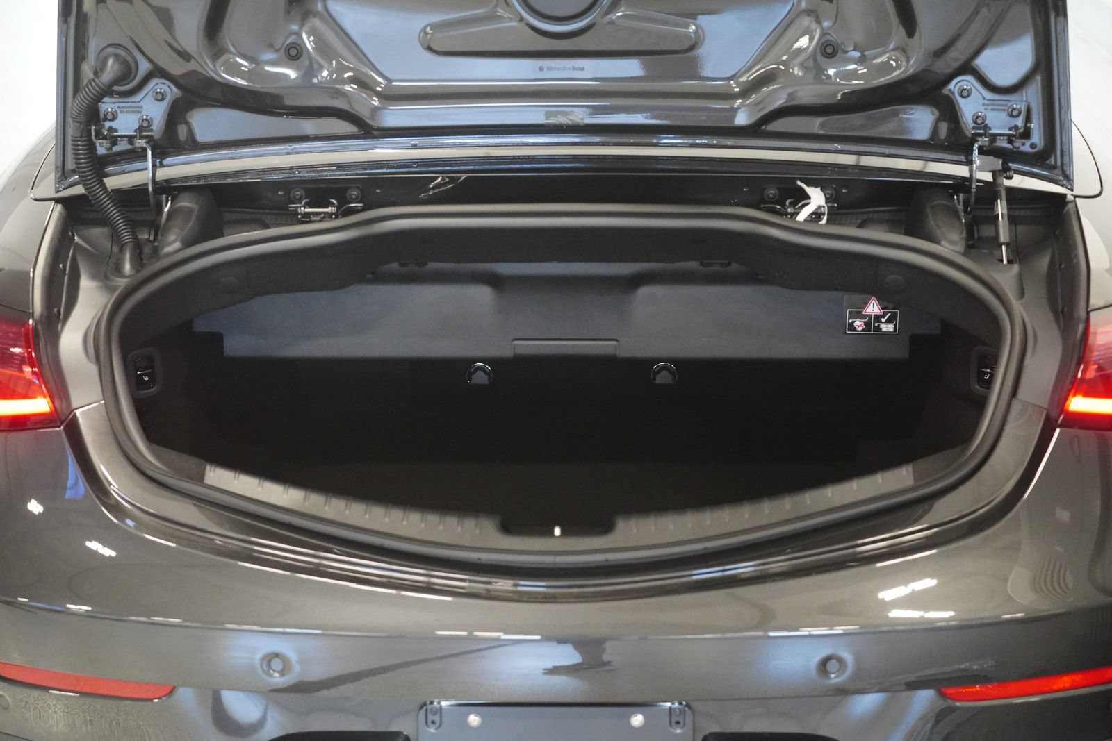 New 2027 Mercedes-Benz CLE 450 4MATIC Cabriolet image 37