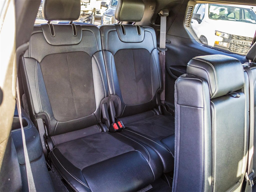 Used 2024 Jeep Grand Cherokee L Laredo image 20