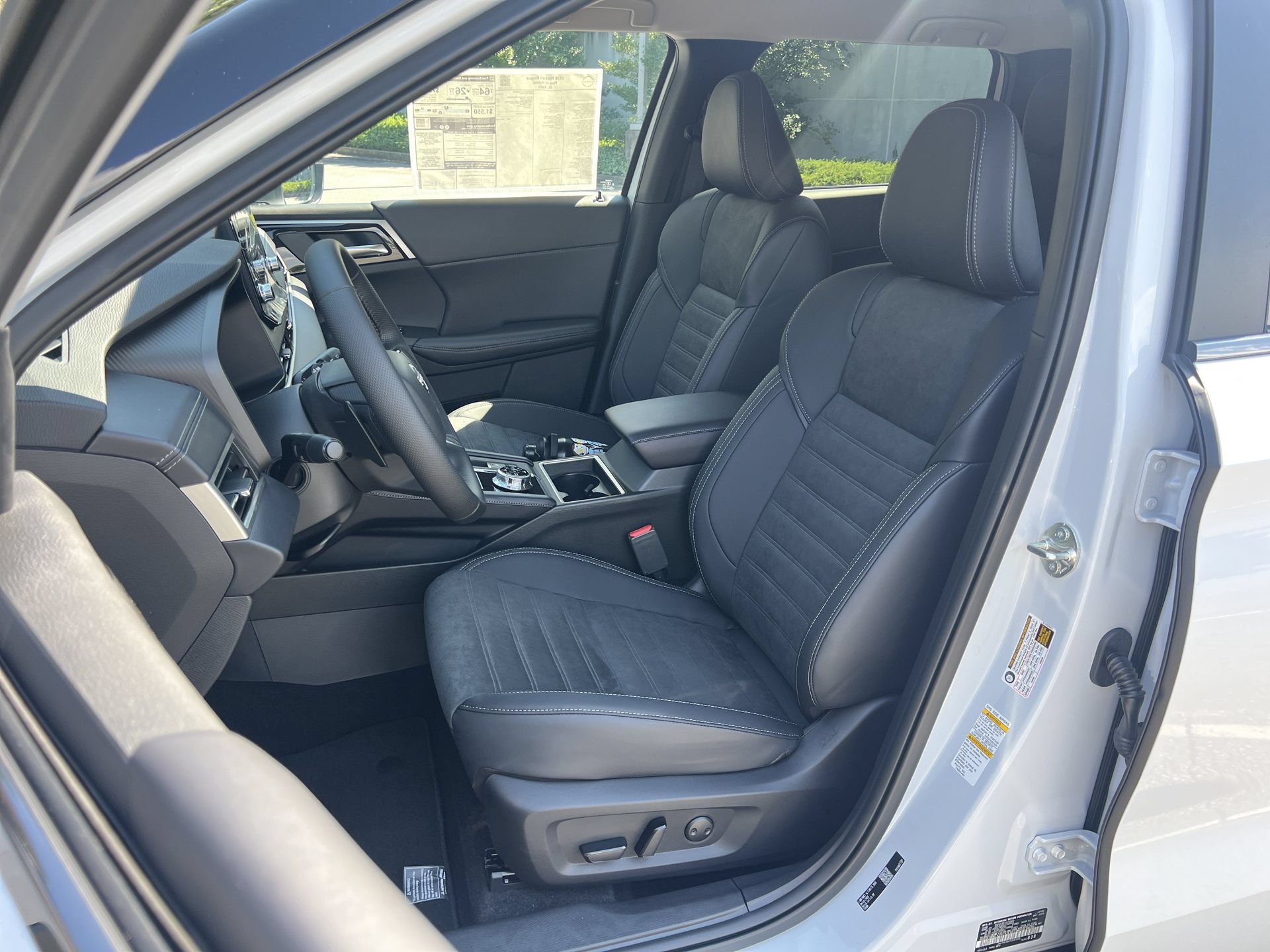 New 2026 Nissan Rogue SL AWD/4WD image 16