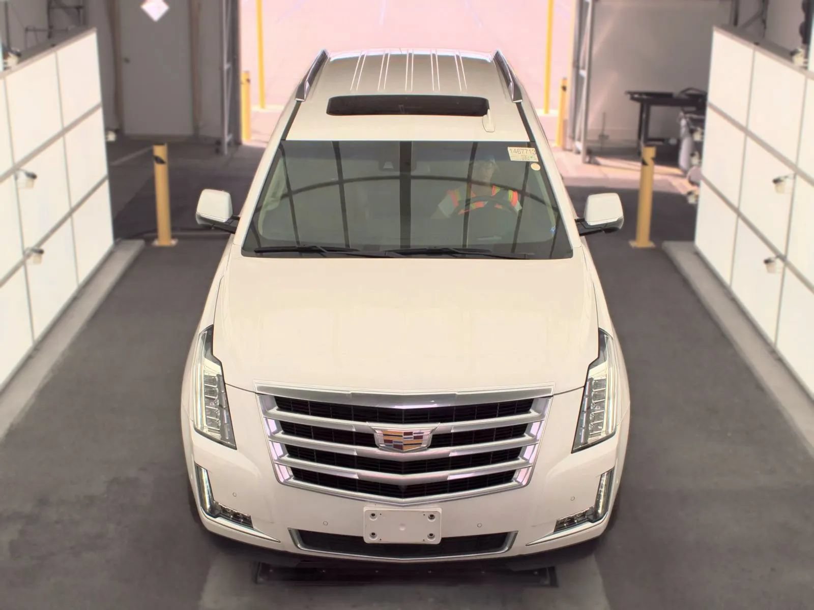 Used 2019 Cadillac Escalade Premium Luxury AWD/4WD image 2