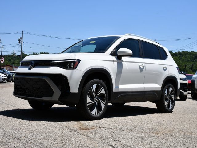 New 2026 Volkswagen Taos SE AWD/4WD image 3