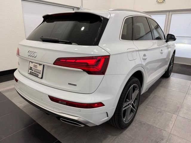 Used 2024 Audi Q5 e Premium Plus w/ Premium Plus Package AWD/4WD image 2