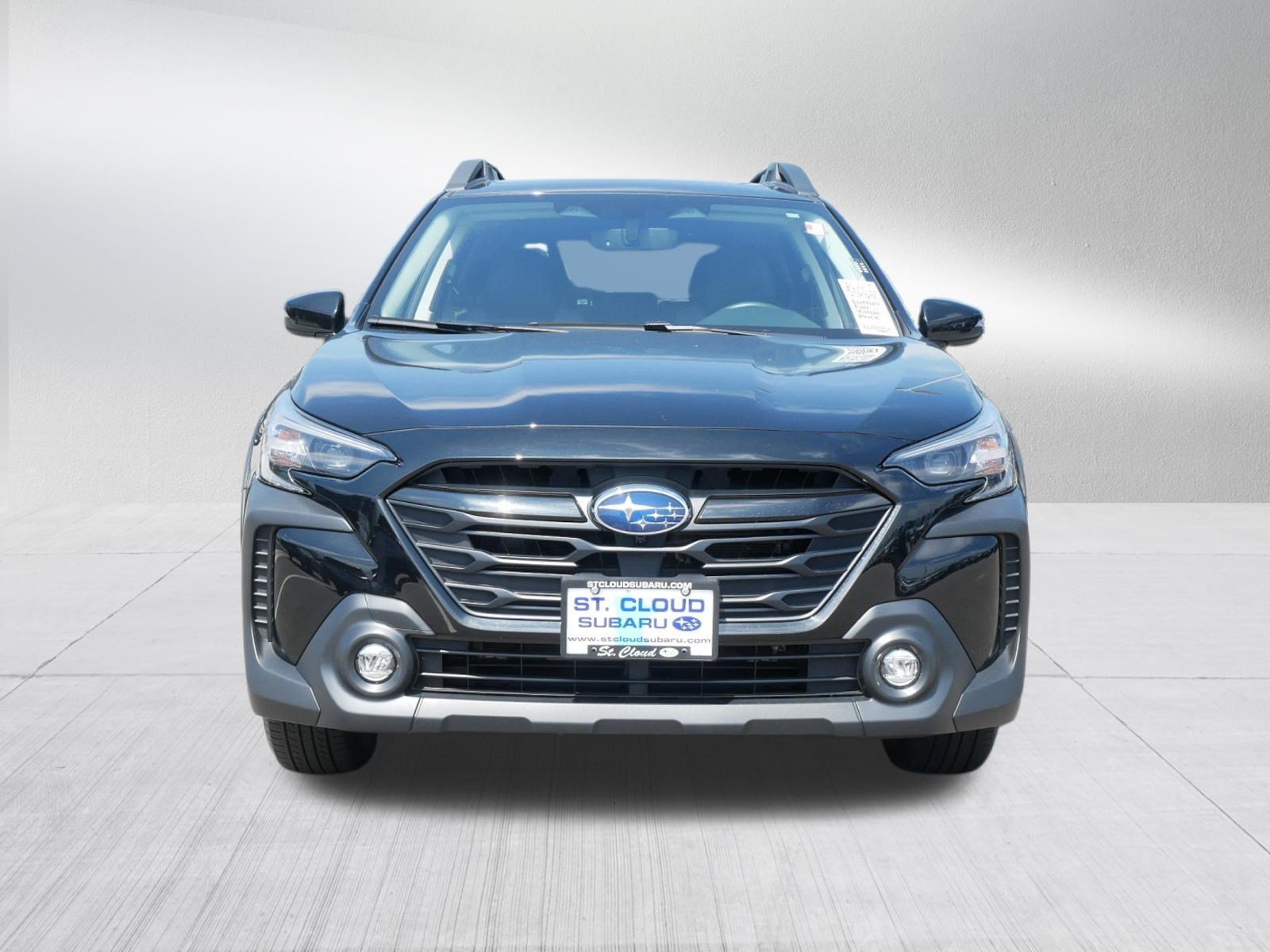 Certified 2023 Subaru Outback Onyx Edition XT AWD/4WD image 2