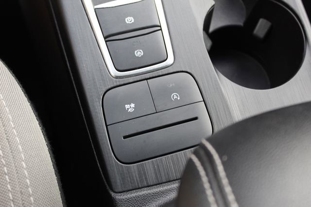 Used 2022 Ford Escape SE w/ Cold Weather Package AWD/4WD image 27