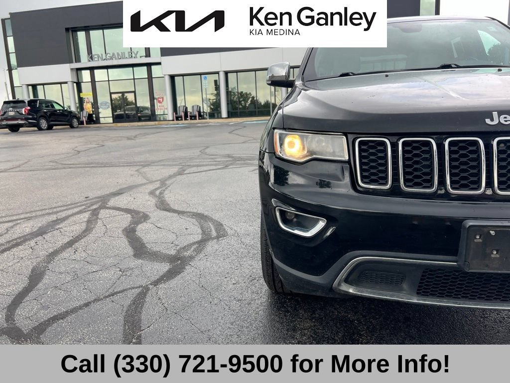 Used 2017 Jeep Grand Cherokee Limited AWD/4WD image 16