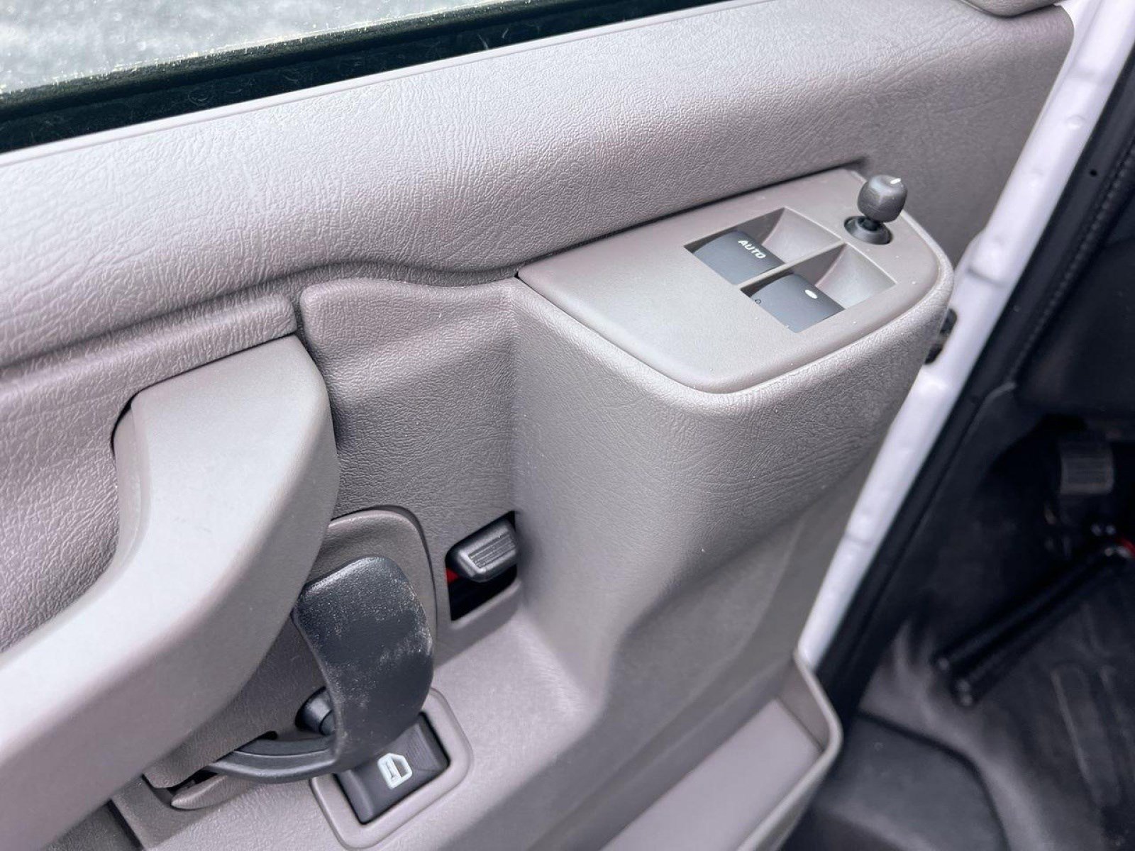 New 2025 GMC Savana 3500 w/ Power Convenience Package image 14